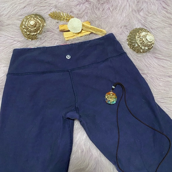 Lululemon Navy Wunder Under - Picture 4 of 15